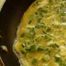 Omelette with Fresh Garlic or Onions