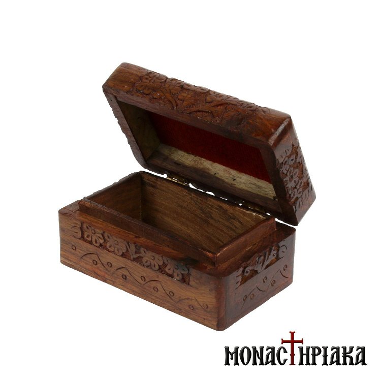 Wooden Box with Rich Engraved Decoration