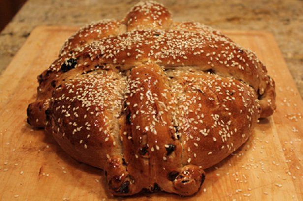 Christ Bread (Christopsomo)