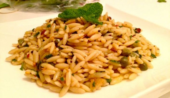Orzo with bay Leaves and Cumin