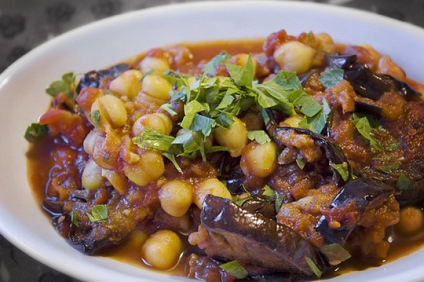 Chickpeas with Aubergines