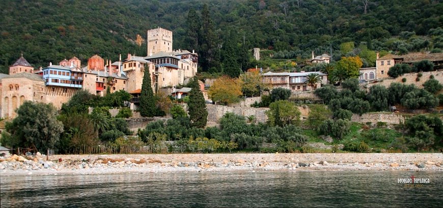 Holy Monastery of Dochiari: the Monastery of Archangels and Soldiers